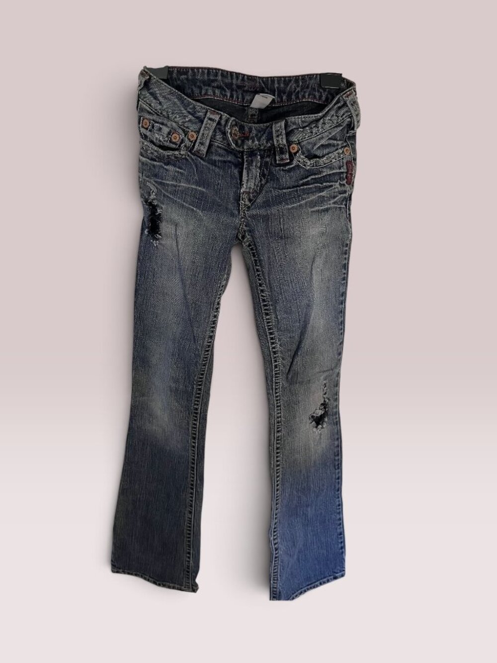 Silver Jeans Tuesday 24/33 Y2K Low Rise Distressed Bootcut Jeans
